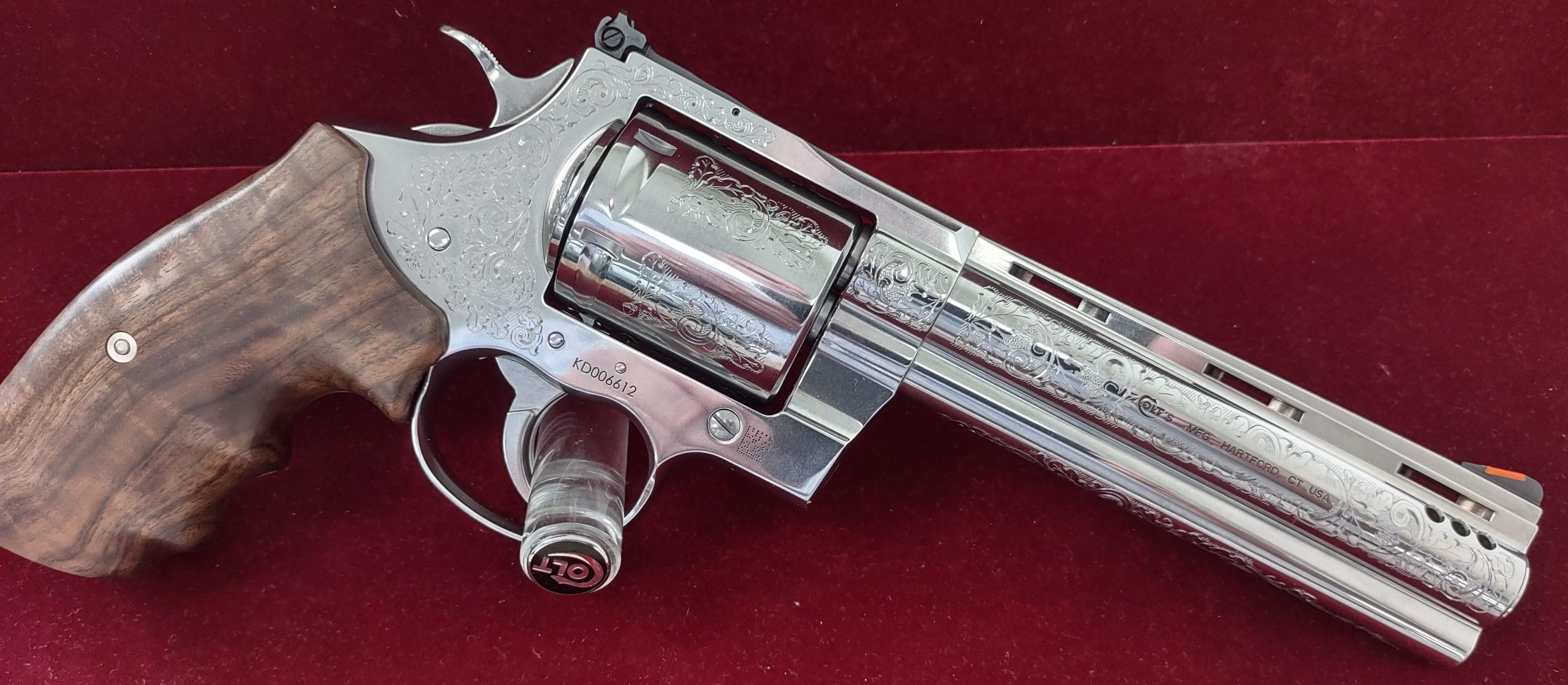 CLT KODIAK 44MAG 6 SS CUSTOM SHOP ENGRAVED - Colt